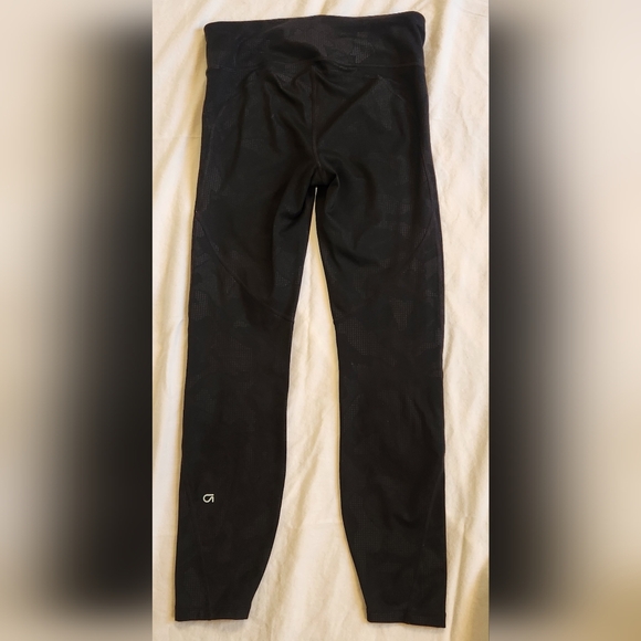 GapFit Sculpt Compression High Waist Camo print Legging Black Size Medium - Picture 2 of 5